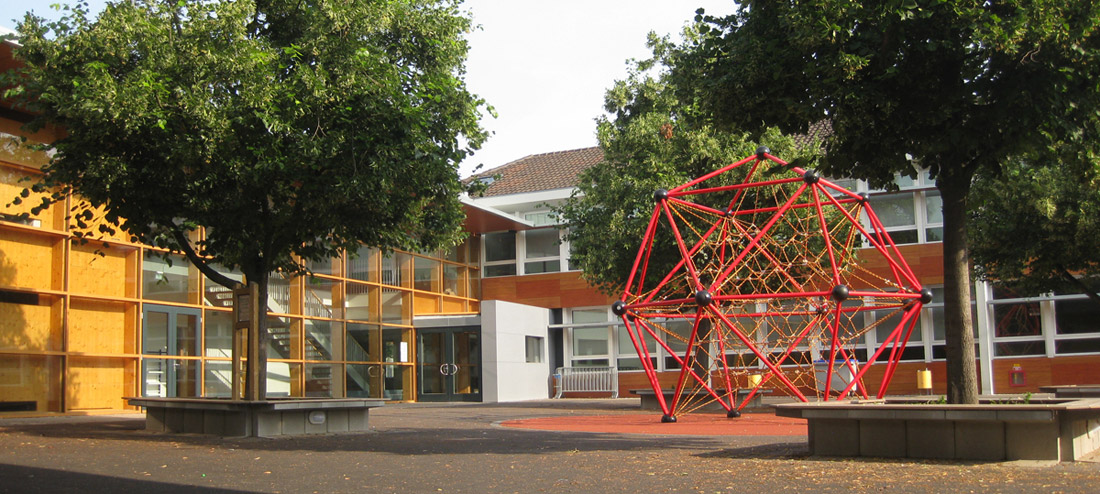 Cour de l'école du Centre